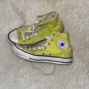 Converse High Tops in Lime - men’s 6, women’s 8